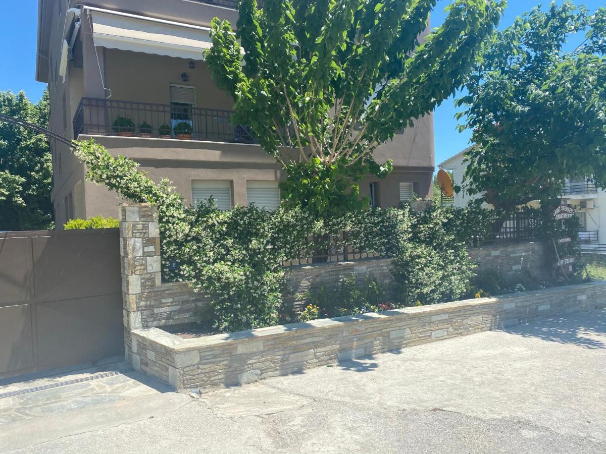 קאלאבאקה Saint Stephen'S Apartments At Meteora מראה חיצוני תמונה