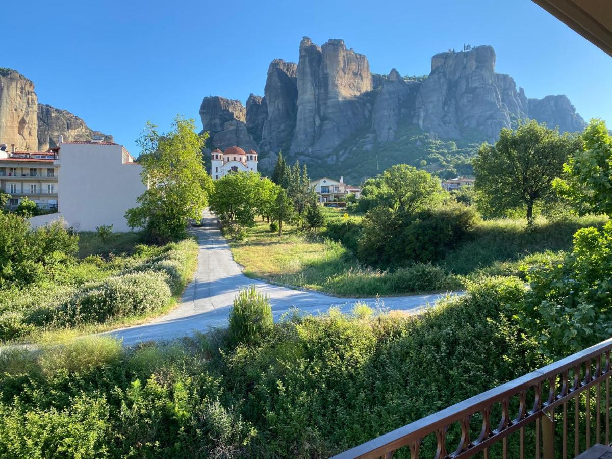 קאלאבאקה Saint Stephen'S Apartments At Meteora מראה חיצוני תמונה