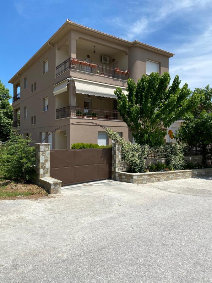 קאלאבאקה Saint Stephen'S Apartments At Meteora מראה חיצוני תמונה